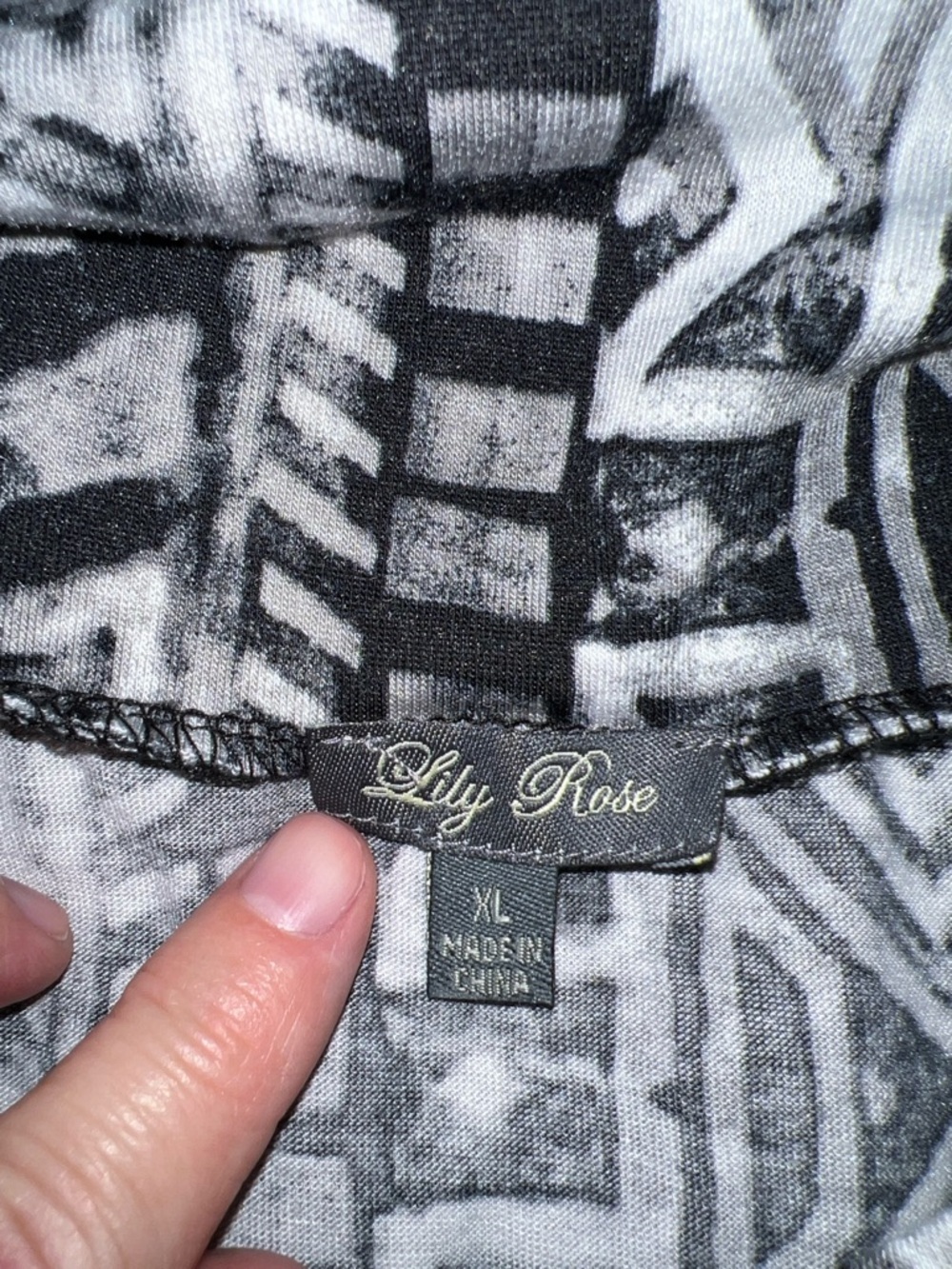 Lily Rose Black & White Geometric Maxi Skirt Size XL - Picture 3 of 4